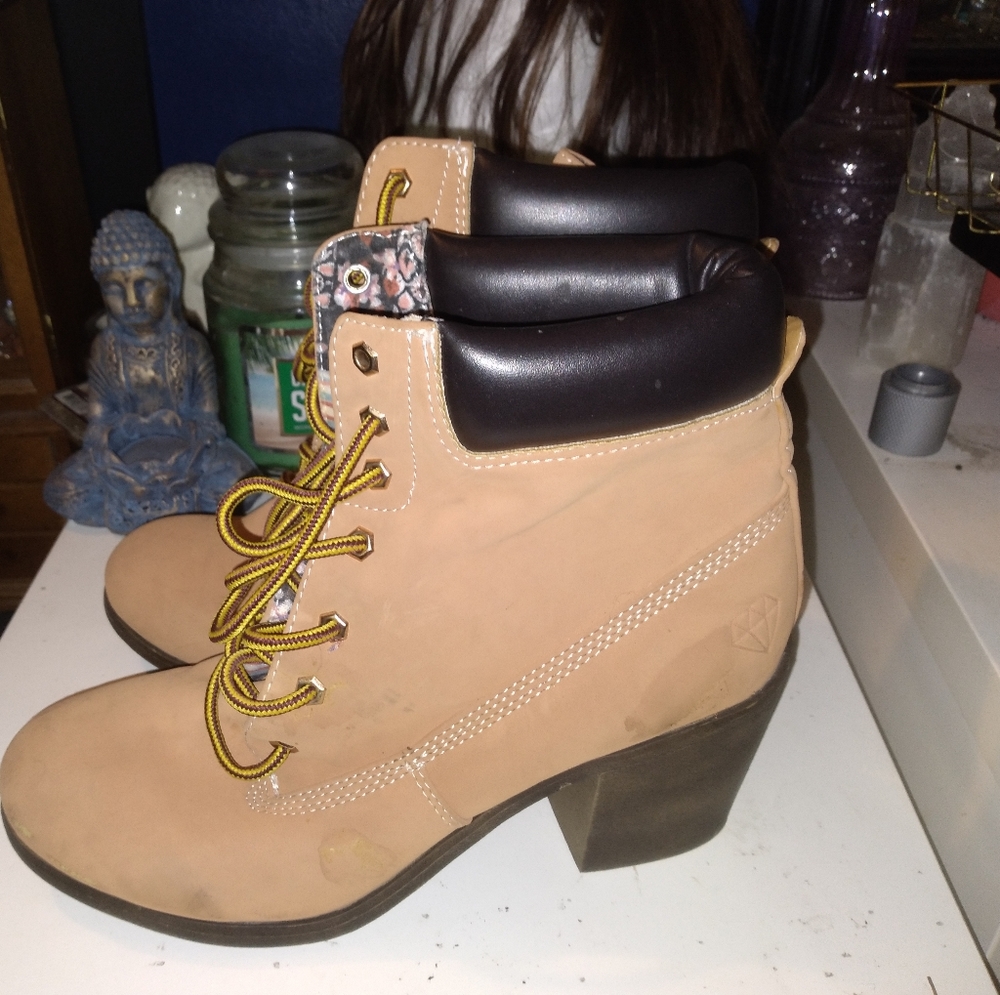 Kiss me Faux timberland booties